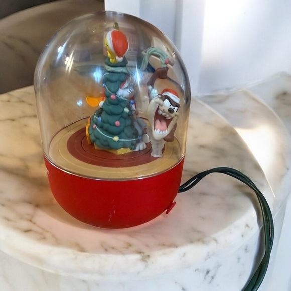 1997 Hallmark Looney Tunes "Merry Taz-Mas!" Magic Ornament - Picture 7 of 9